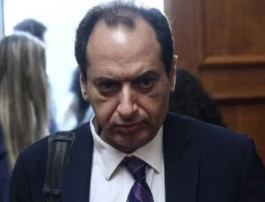 Σπίρτζης: «Το οικόπεδο στο Μάτι ανήκει σε συγγενή στελέχους της ΝΔ» (βίντεο)